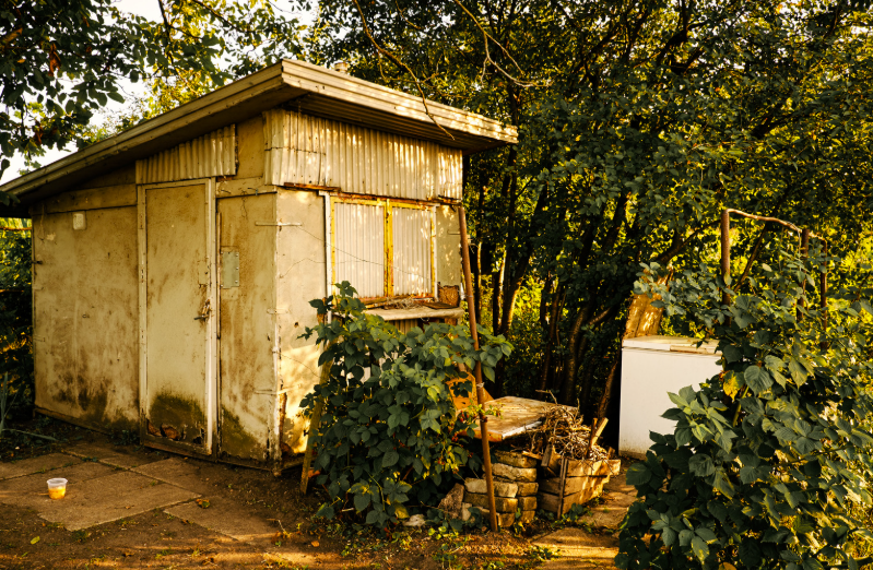 Construction sauvage qui paye les cabanes